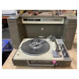 Vtg General Electric Wildcat portable record