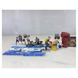 Miscellaneous lot of six small figurines,