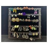 Fashion Earrings Sets In Display