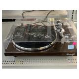 Retrolife Turntable. Model HQ-KZ006.