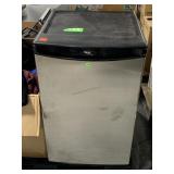 Danby Stainless Bar Mini Fridge - CleanItem 181