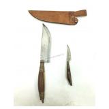Lot of two knives or daggers and one appears to