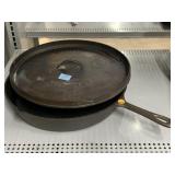 Stansport Cast Iron pan w/lid, 15in diameter