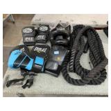 Boxing gloves, Everlast, PBS Pro and thick rope