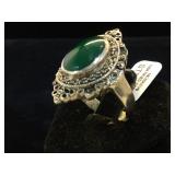 Sterling ring w/ marcasite & green gemstone, size