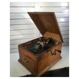 Antique Victor portable record player - model