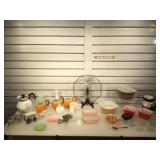 Lot of vintage Pyrex bowls and more