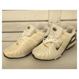 Like-New pair of Nike Air Max sneakers size 12