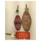 3 vintage motel keys with fobs