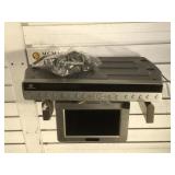 Audiovox under-cabinet mount TV and radio - VE705