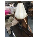 Modern style table lamp