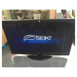 Seiki 60 inch flatscreen tv - has line in screen
