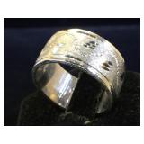 14k WHITE GOLD lazor cut band ring, size 10,