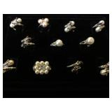 11 genuine Pearl rings, various sizes