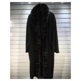 Royal Cashmere coat w/ Fox fur trim, size XL,
