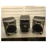 Sony MHC-EC55 3 disc CD player w/ speakers