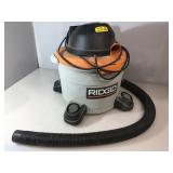 Rigid 3.5 HP Shop vacuum