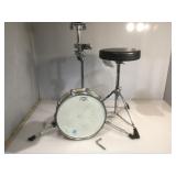 Yamaha Acoustic drum w/stand missing a piece to