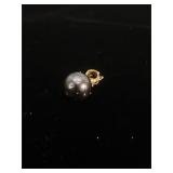 14K Gold pendant with large Black Pearl - 3.4g TW