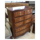 Tall dresser w/5 drawers, approx 3ft x 4ft