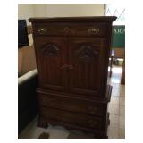 Wooden dresser, approx 40x16x60 inches