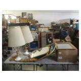 Table top lot of assorted mirrors and table top