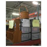 Lot of 3 drawers cabinets and more