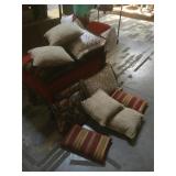 Lot of assorted pillows