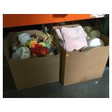 Large lot of assorted kitchen miscellaneous and