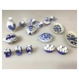 Lot of Blue and White miniatures and trinket