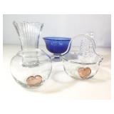 Lot os assorted glass and crystal including