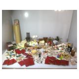 Lot of assorted dollhouse items. Various scale