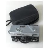 Vintage Rollei 35 mm camera w/original case