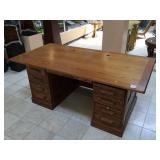 Wooden desk comes apart in 3 pcs, approx 37x72x30