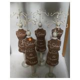 Lot incl. 5 necklaces holders, approx 25 inches