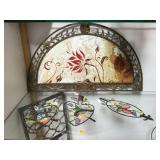 Lot of assorted walk hanging decorations, approx