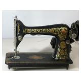 Vintage Singer sewing machine model: GOOB2552