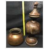 Lg hammered copper and brass pot, 9 inches H,