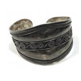 Sterling Silver cuff bracelet - 33.4g