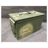 Medium metal ammo can