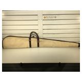 Soft rifle case with handle