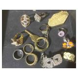 11 costume rings and a Las Vegas keychain
