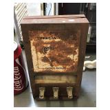 Metal vintage Treat-in-a-box, Energy Pick up