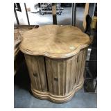 Wooden end table w/doors, approx 30x25 inches