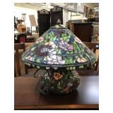Tiffany style table top lamp, approx 16x16 inches