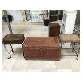 Wicker trunk w/wicker end tables