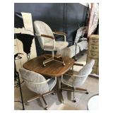 Vintage wooden square w/round edges dining table