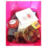 Lot of assorted decorative and household items