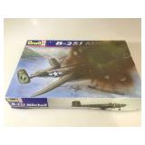 Revell B-25J Michel airplane scale 1:48, skill