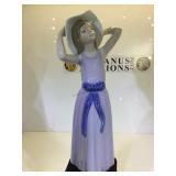 Lladro 5011,  Girl with hat on, 9.75 inches H, vg